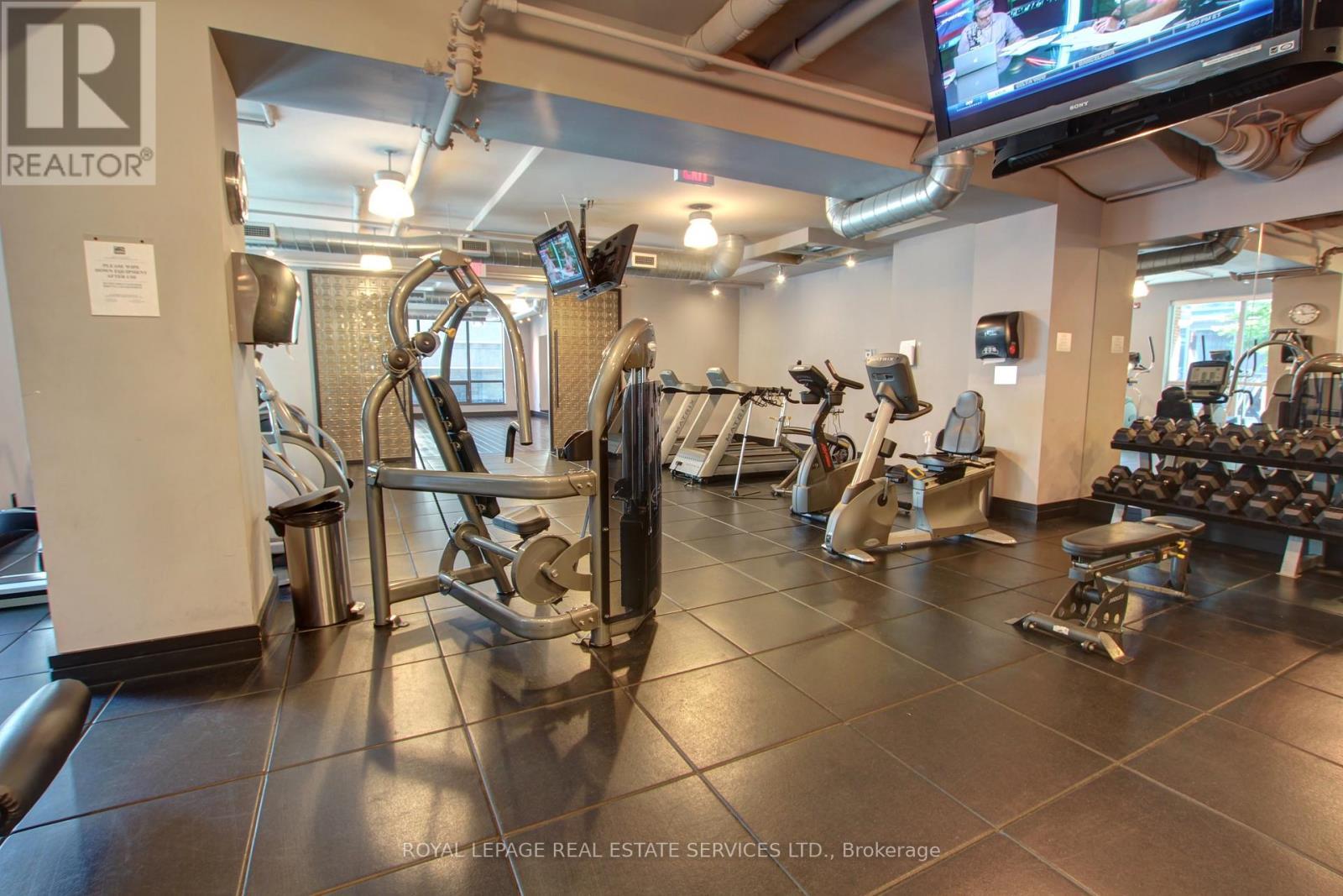 












807 - 38 THE ESPLANADE

,
Toronto,




Ontario
M5E1A5

