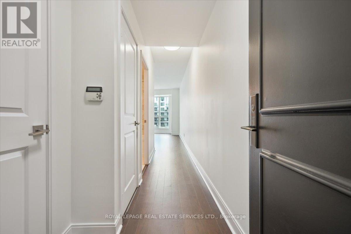 












807 - 38 THE ESPLANADE

,
Toronto,




Ontario
M5E1A5

