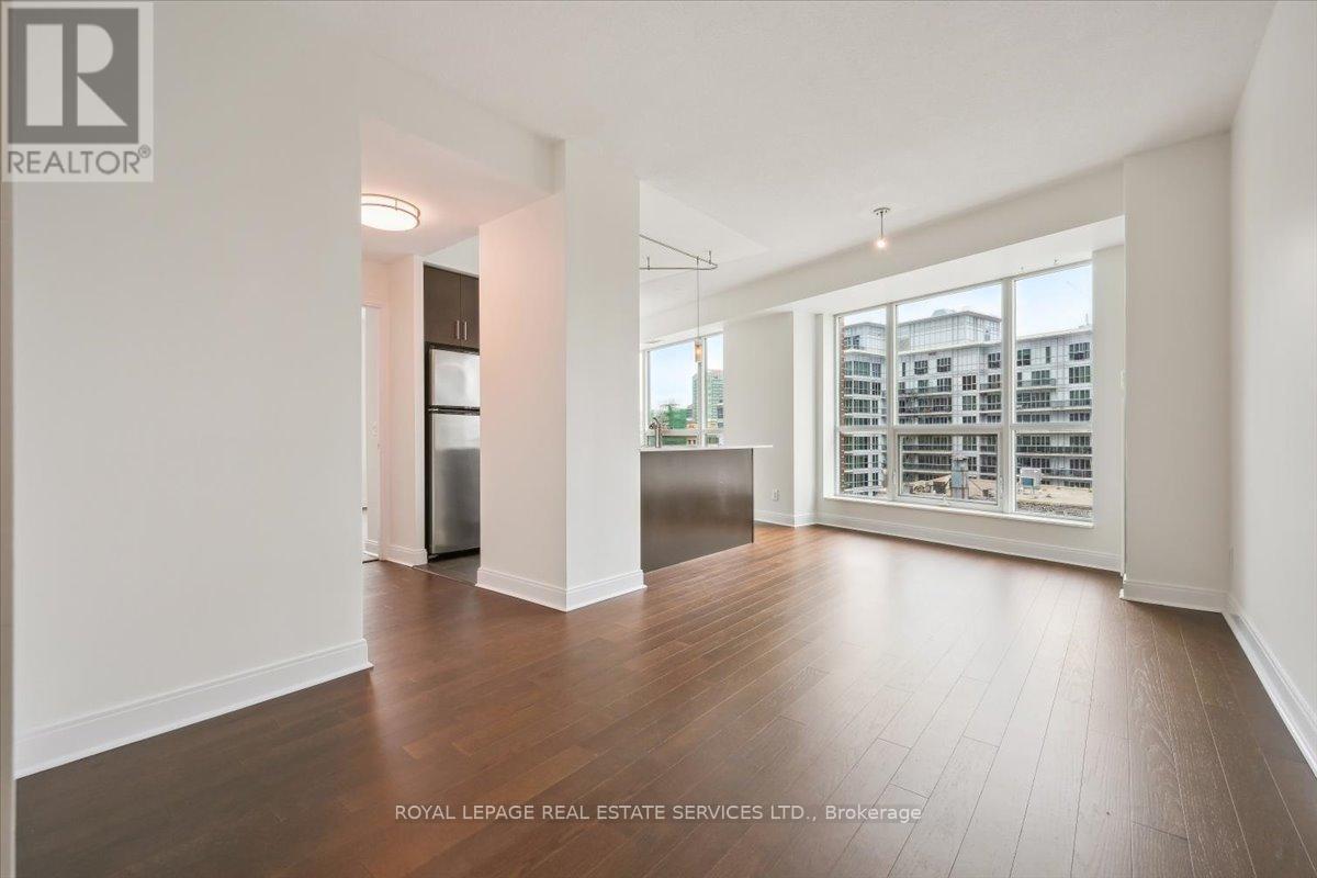 












807 - 38 THE ESPLANADE

,
Toronto,




Ontario
M5E1A5

