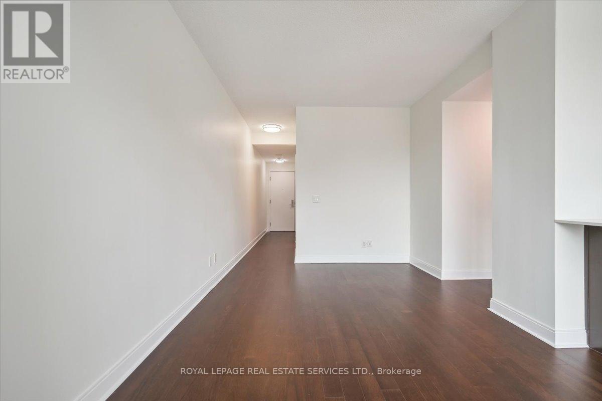












807 - 38 THE ESPLANADE

,
Toronto,




Ontario
M5E1A5

