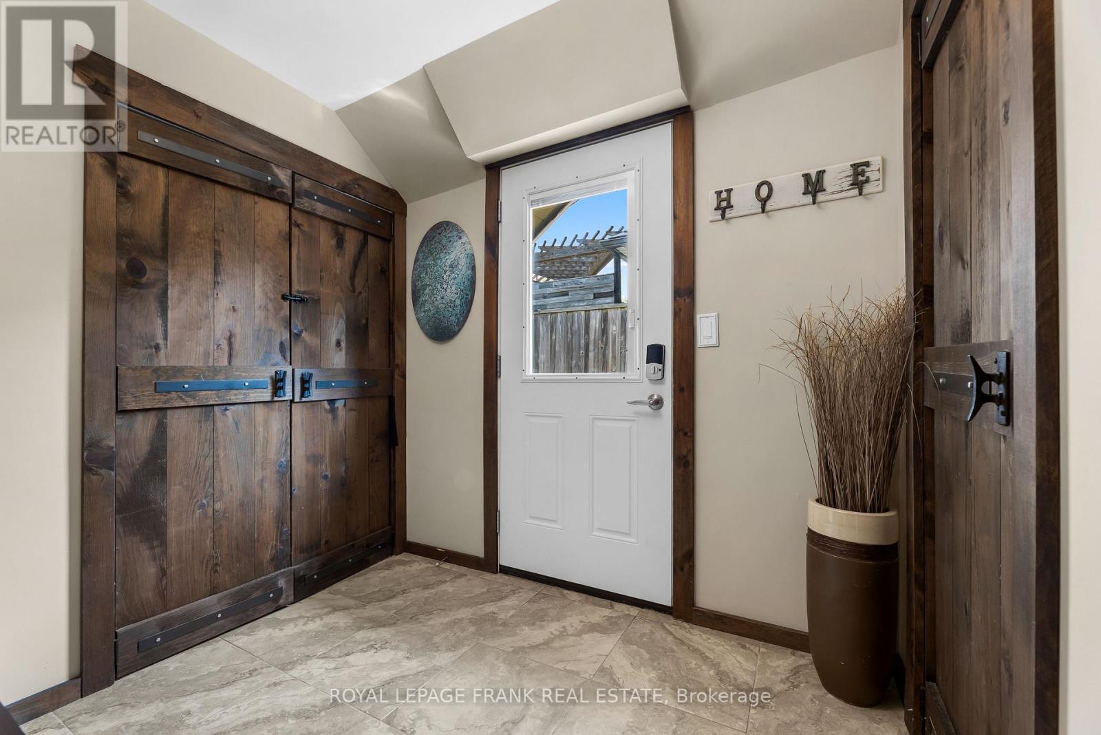 












264 WILLIAMS POINT ROAD

,
Scugog,




Ontario
L0B1E0

