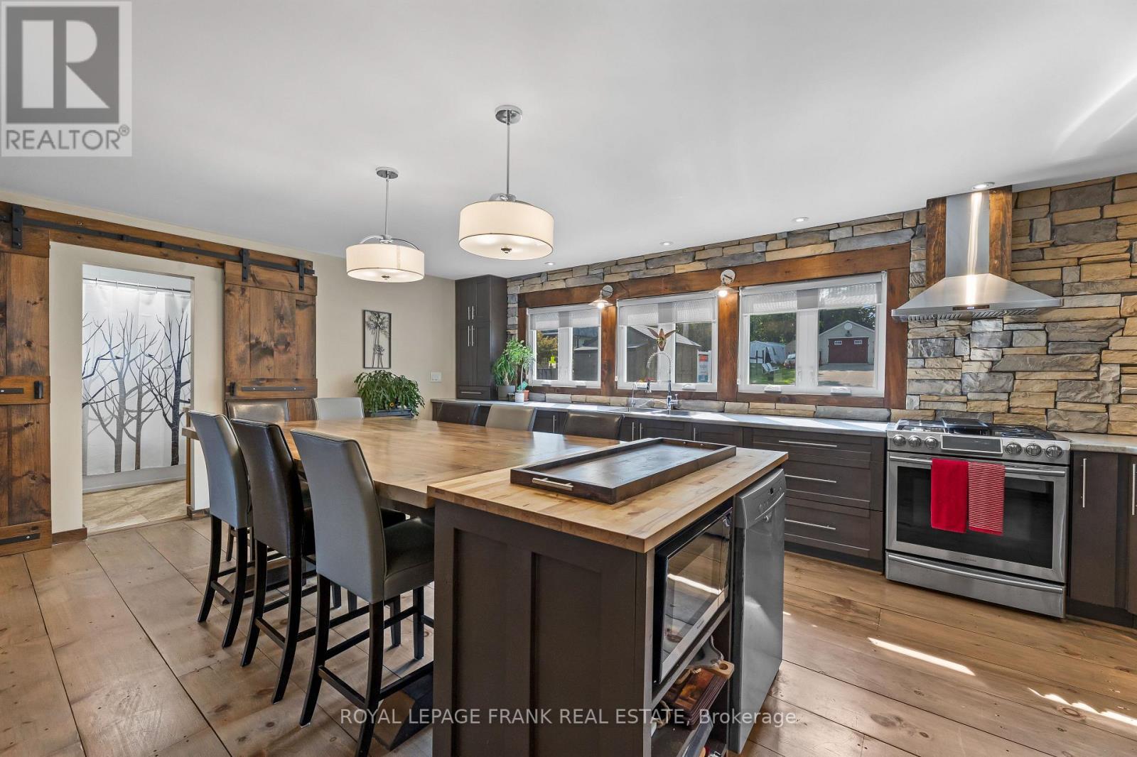 












264 WILLIAMS POINT ROAD

,
Scugog,




Ontario
L0B1E0

