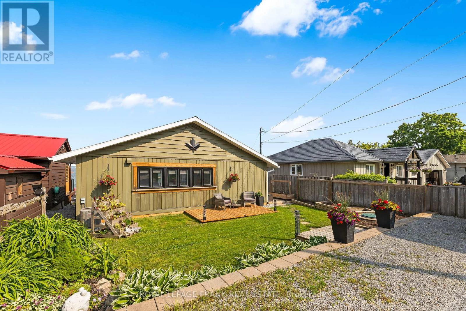 












264 WILLIAMS POINT ROAD

,
Scugog,




Ontario
L0B1E0

