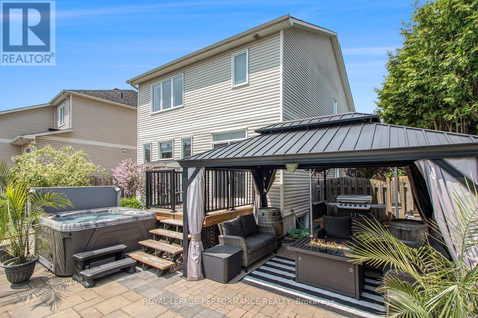 












1877 SPRINGRIDGE DRIVE

,
Ottawa,




Ontario
K4A4P9

