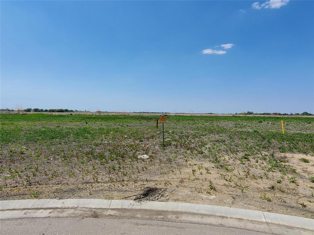 












17 Black Currant Court

,
Steinbach,







Manitoba
R5G1M5

