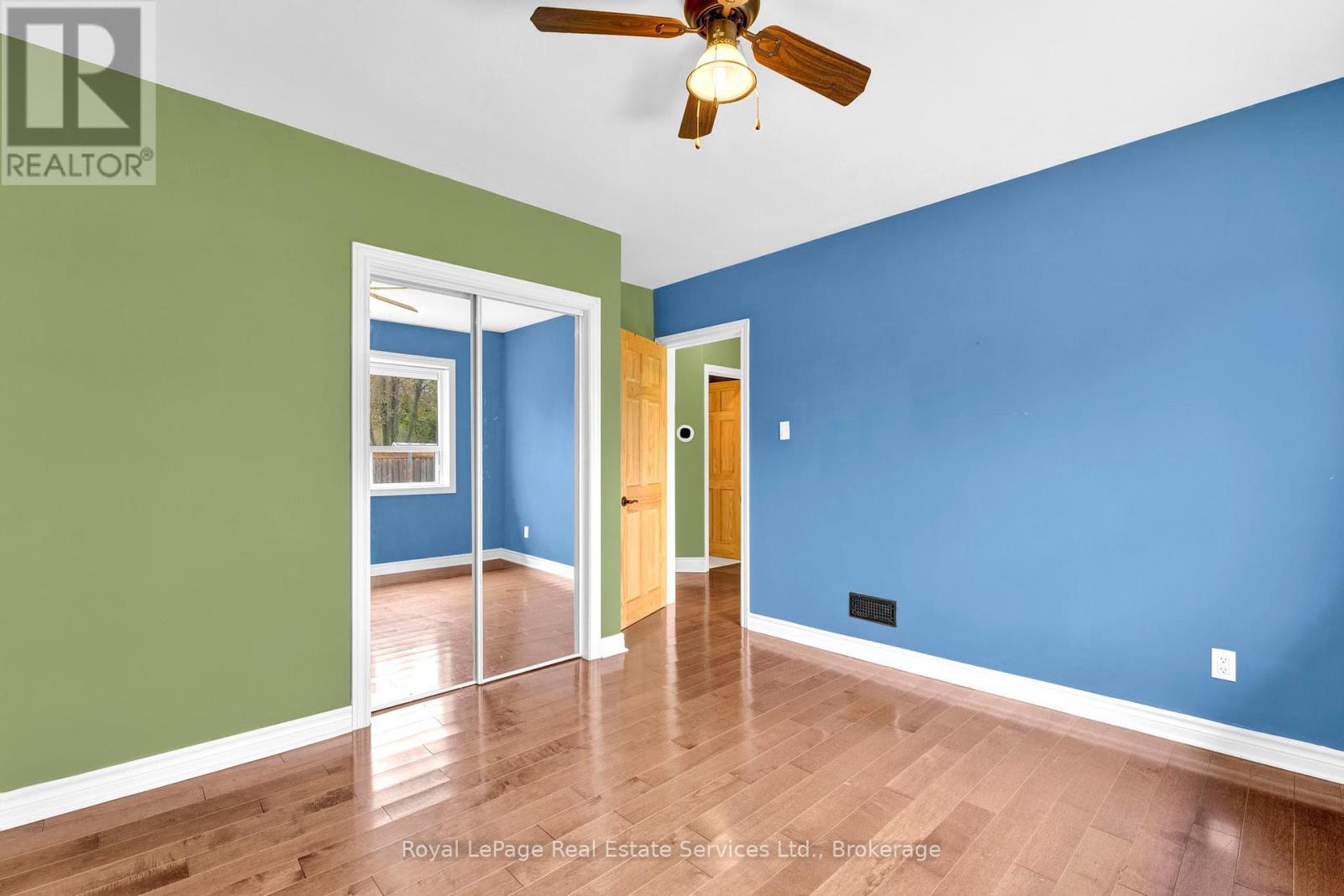 












1 - 65 CUMMING COURT

,
Hamilton (Ancaster),




Ontario
L9G1V4

