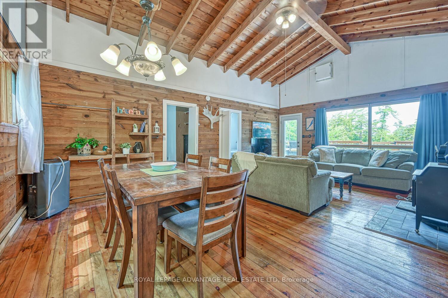 












452 PIKE LAKE RTE 1 ROAD

,
Tay Valley,




Ontario
K7H3C7

