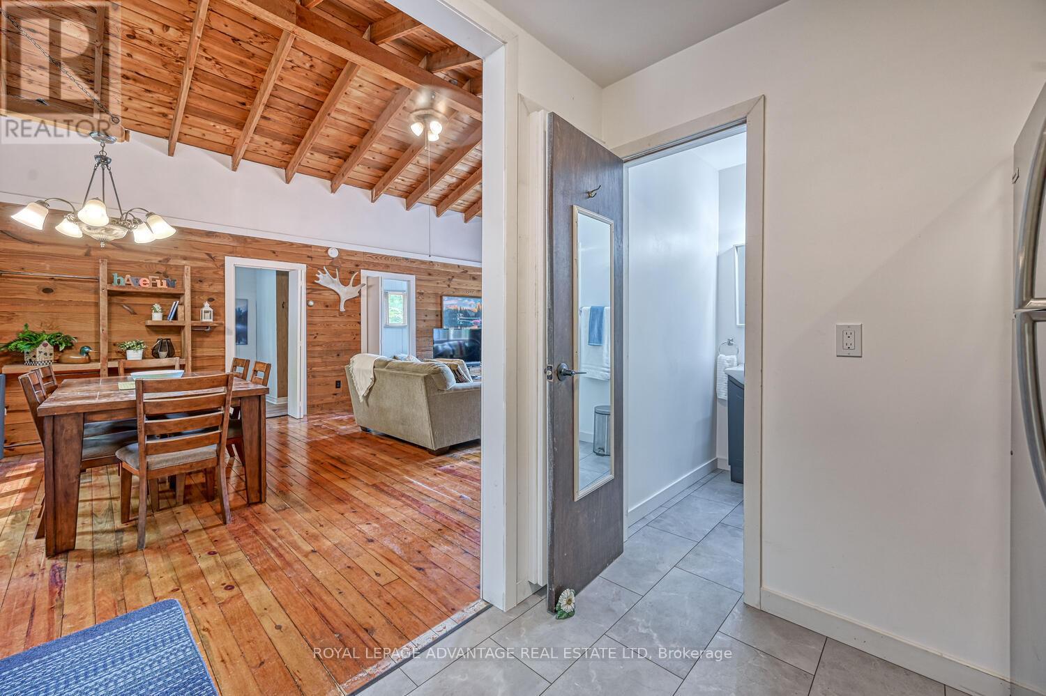 












452 PIKE LAKE RTE 1 ROAD

,
Tay Valley,




Ontario
K7H3C7

