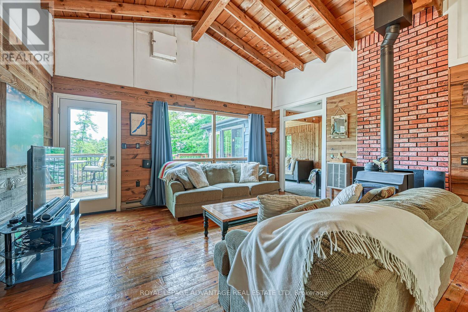 












452 PIKE LAKE RTE 1 ROAD

,
Tay Valley,




Ontario
K7H3C7

