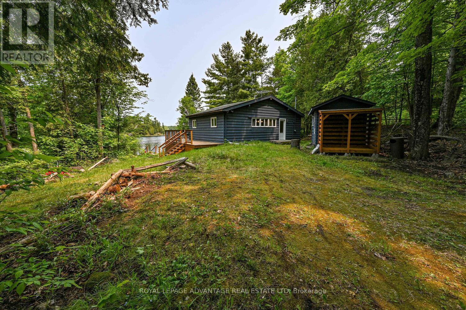












452 PIKE LAKE RTE 1 ROAD

,
Tay Valley,




Ontario
K7H3C7

