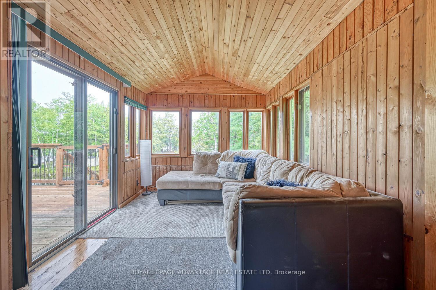 












452 PIKE LAKE RTE 1 ROAD

,
Tay Valley,




Ontario
K7H3C7

