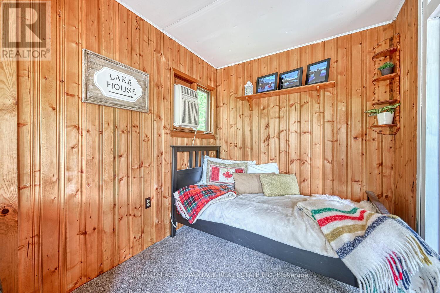 












452 PIKE LAKE RTE 1 ROAD

,
Tay Valley,




Ontario
K7H3C7

