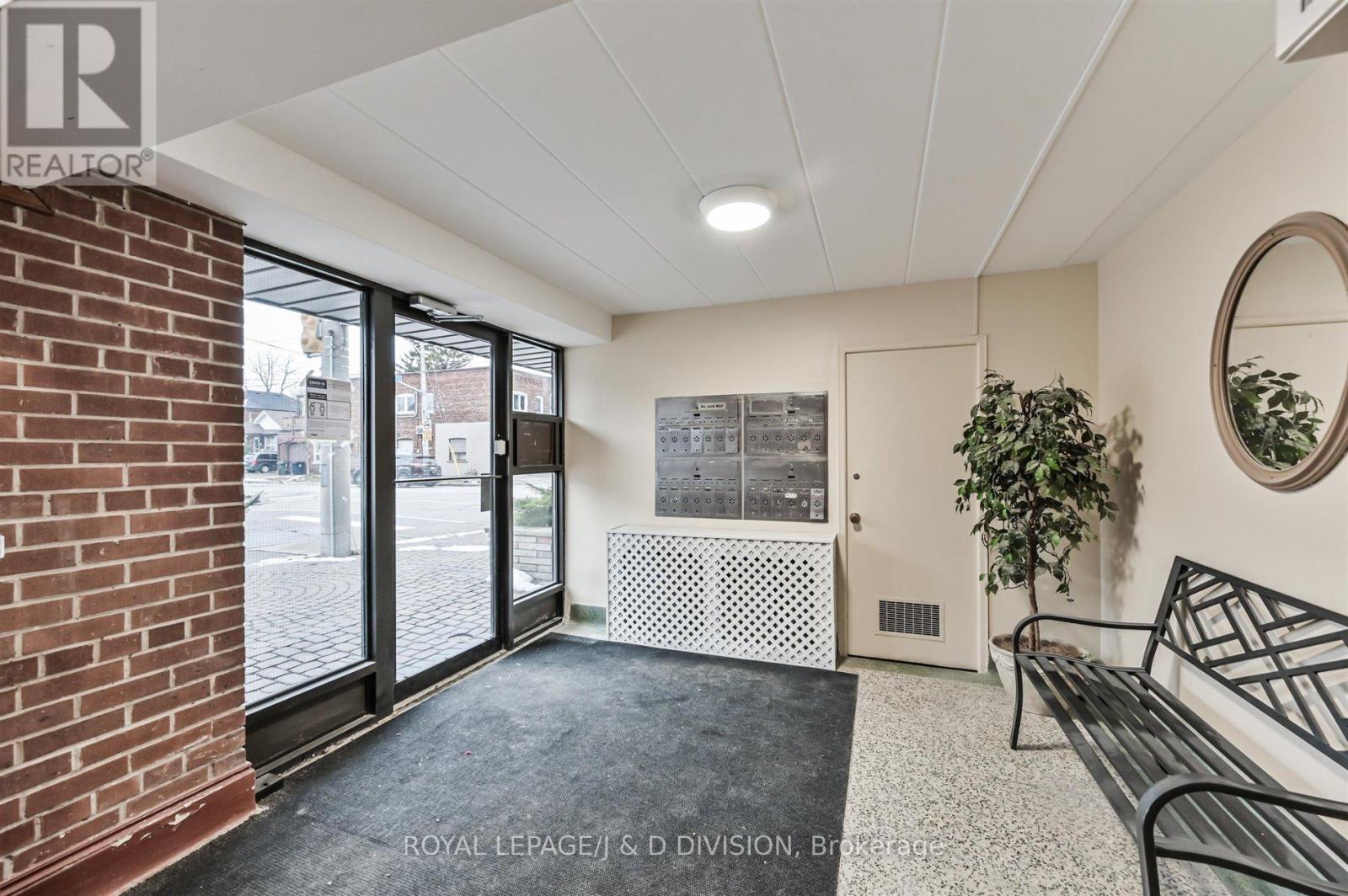 












104 - 325 SAMMON AVENUE

,
Toronto,




Ontario
M4J2A1

