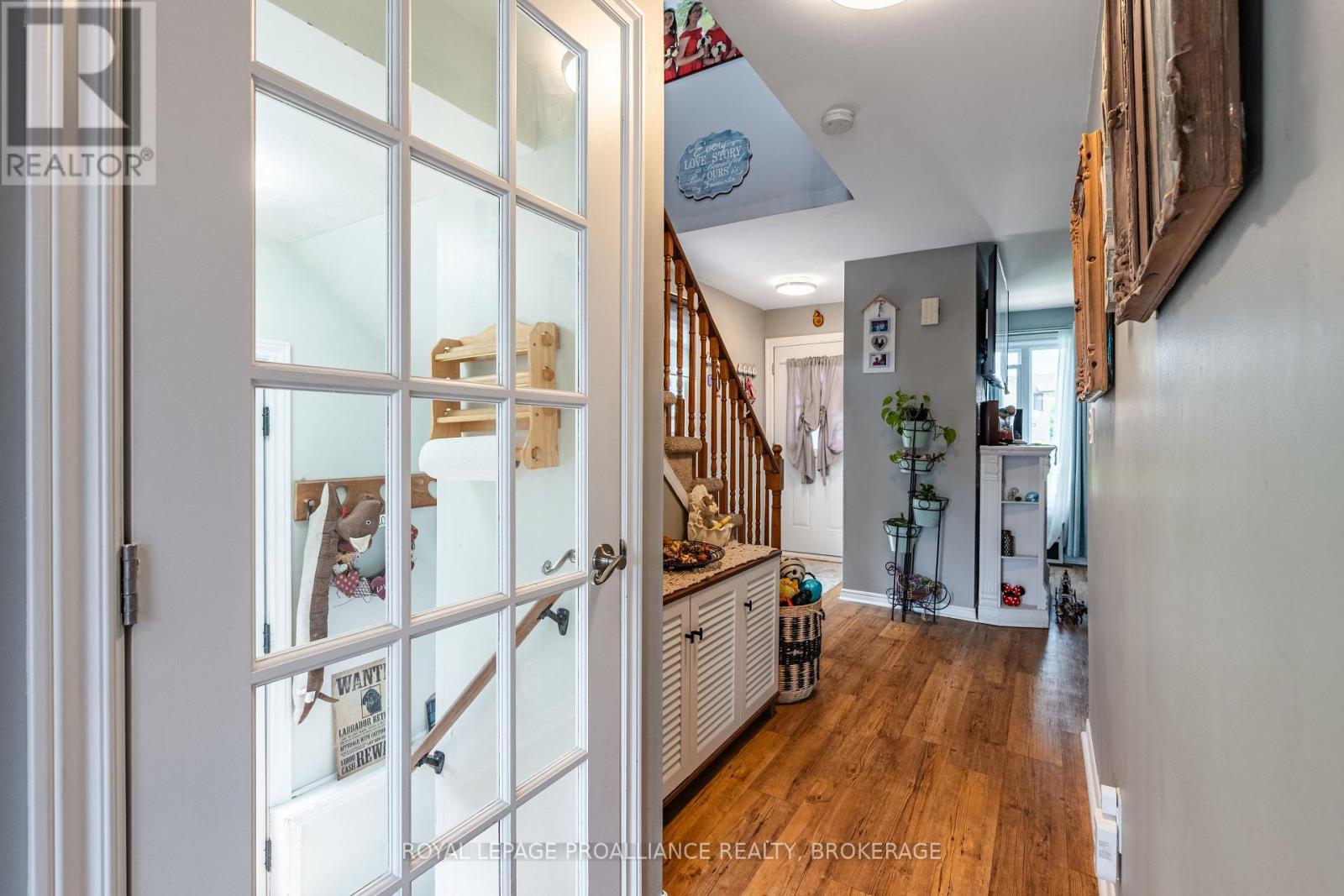 












587 DAVIS DRIVE

,
Kingston (East Gardiners Rd),




Ontario
K7M7Y4

