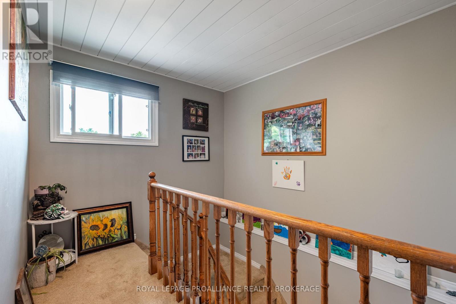 












587 DAVIS DRIVE

,
Kingston (East Gardiners Rd),




Ontario
K7M7Y4

