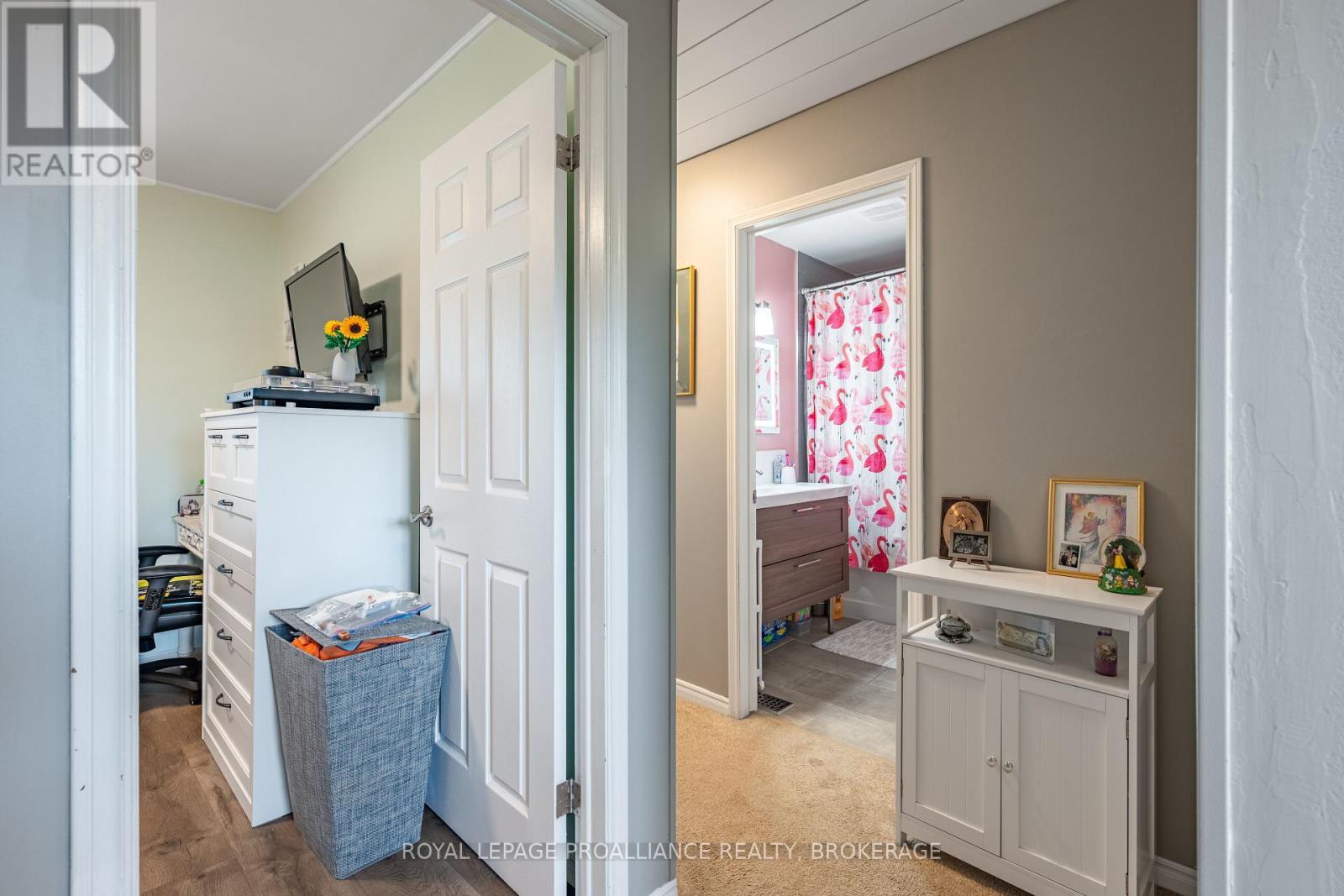 












587 DAVIS DRIVE

,
Kingston (East Gardiners Rd),




Ontario
K7M7Y4

