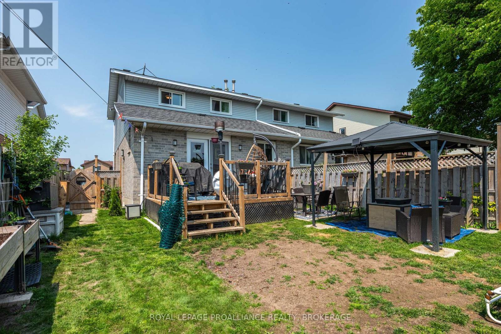 












587 DAVIS DRIVE

,
Kingston (East Gardiners Rd),




Ontario
K7M7Y4

