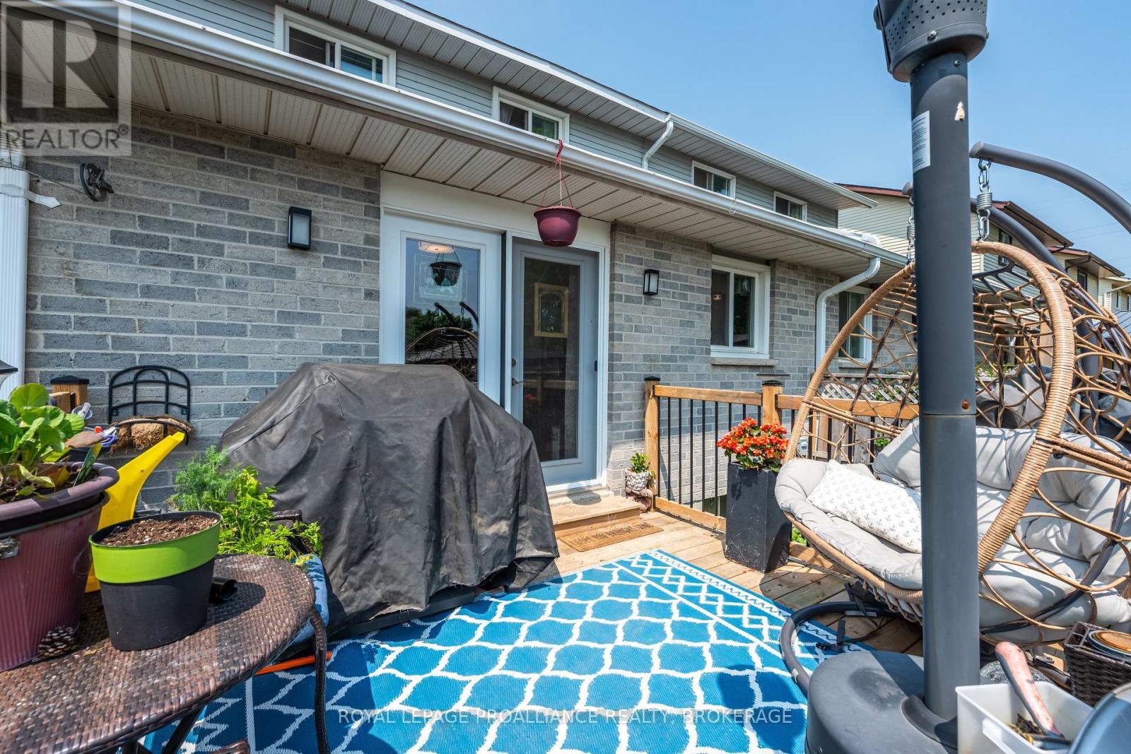 












587 DAVIS DRIVE

,
Kingston (East Gardiners Rd),




Ontario
K7M7Y4

