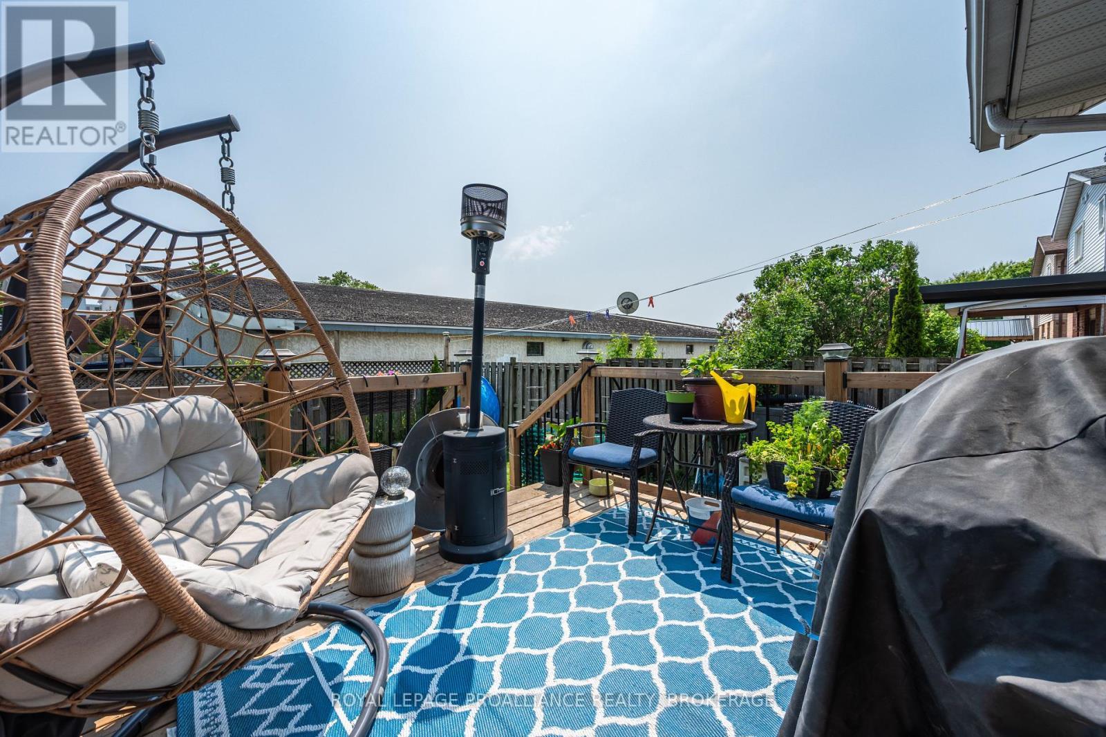












587 DAVIS DRIVE

,
Kingston (East Gardiners Rd),




Ontario
K7M7Y4

