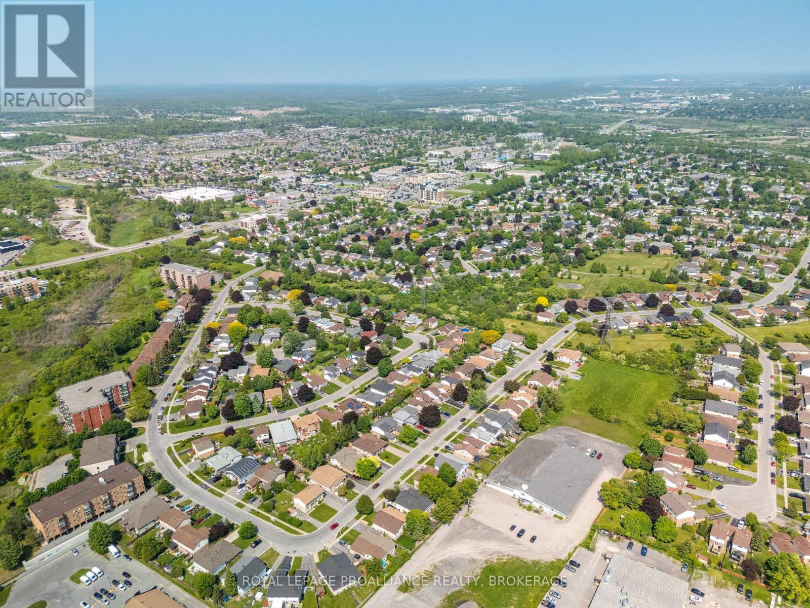 












587 DAVIS DRIVE

,
Kingston (East Gardiners Rd),




Ontario
K7M7Y4

