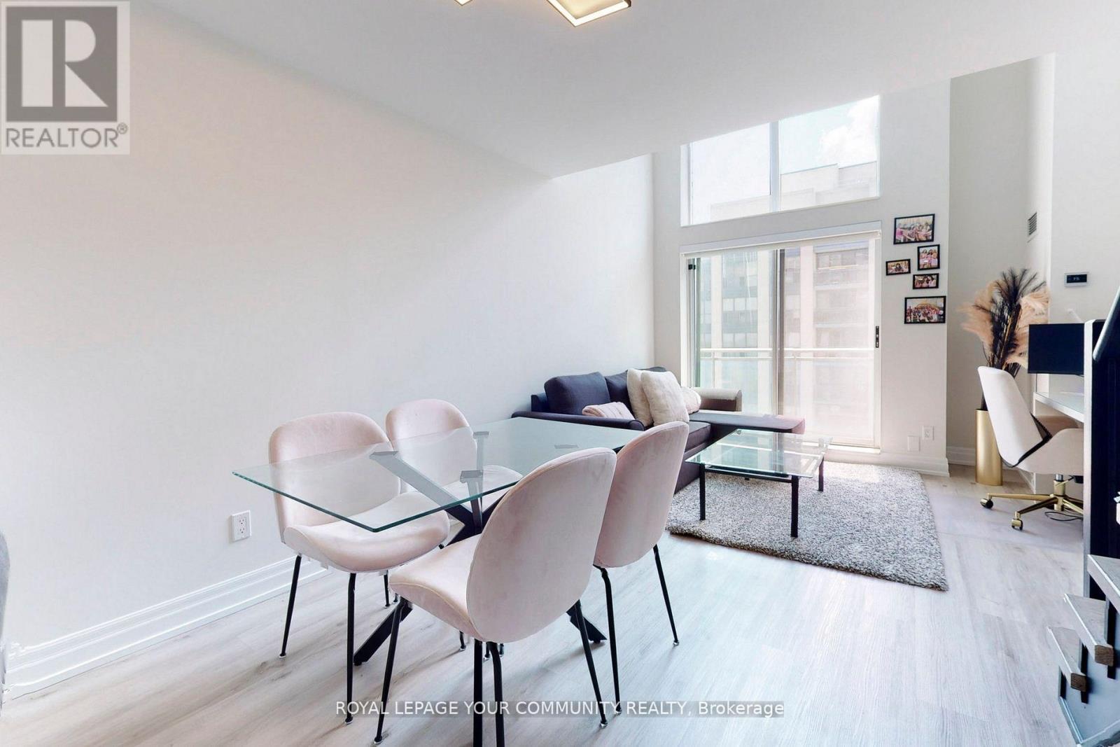 












1514 - 188 DORIS AVENUE

,
Toronto,




Ontario
M2N6Z5

