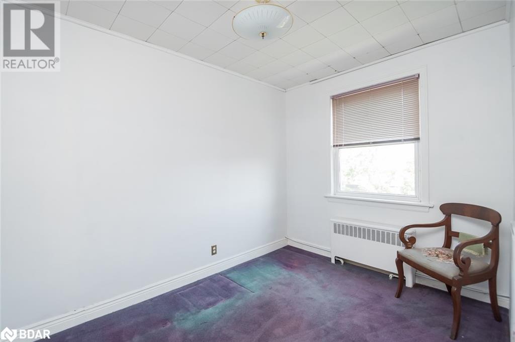 












5 EAST 36TH Street

,
Hamilton,




Ontario
L8V3Y6

