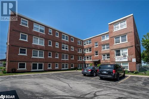 Quiet and well maintained building with visitor parking