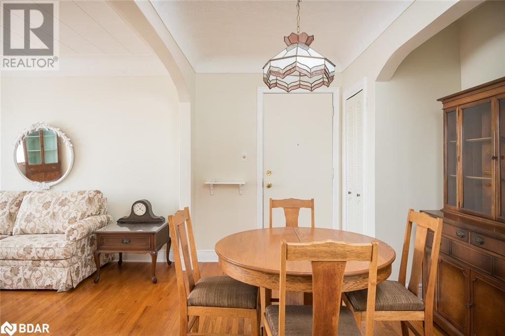 












5 EAST 36TH Street

,
Hamilton,




Ontario
L8V3Y6


