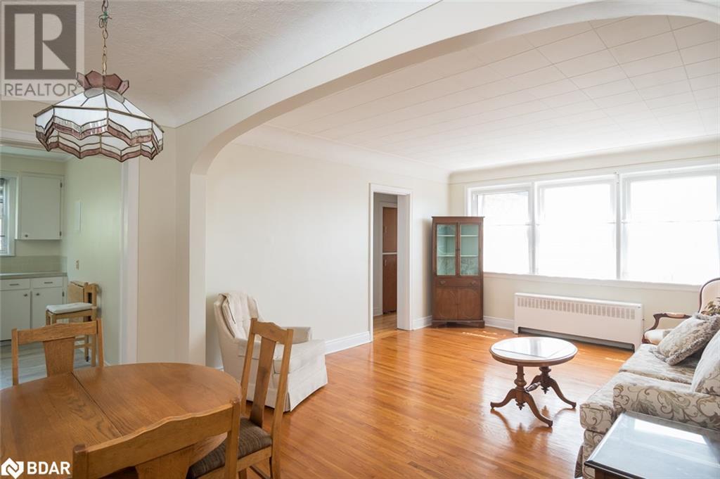 












5 EAST 36TH Street

,
Hamilton,




Ontario
L8V3Y6

