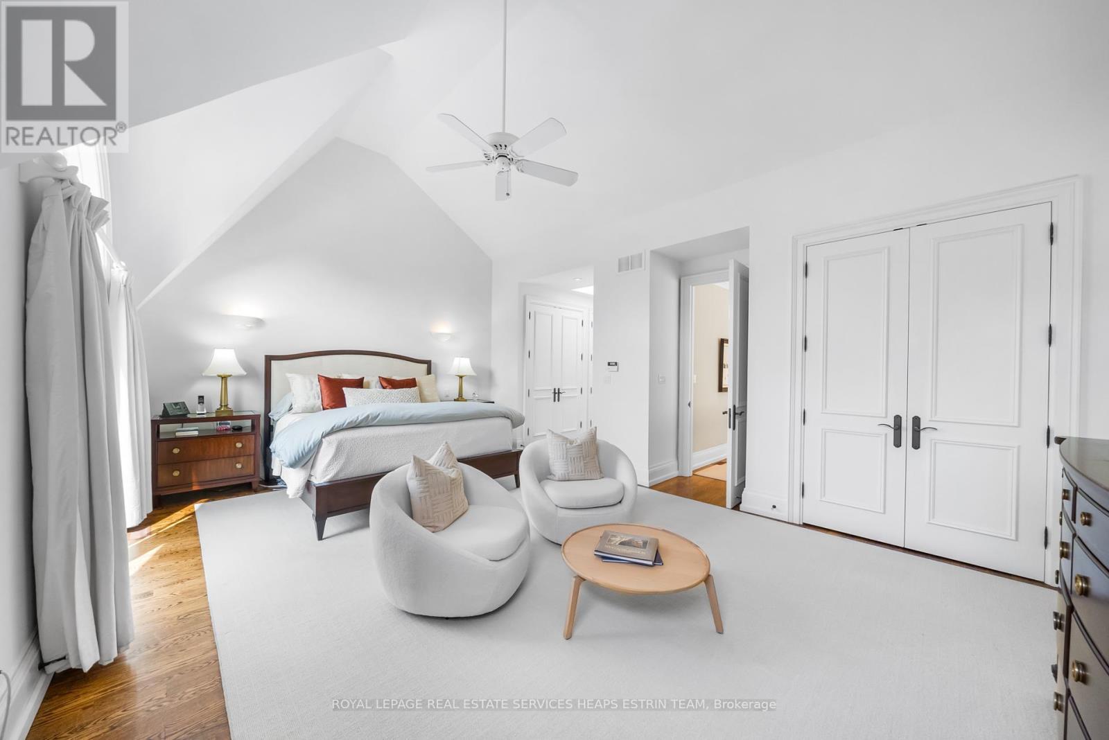 












114 BELSIZE DRIVE

,
Toronto,




Ontario
M4S1L7

