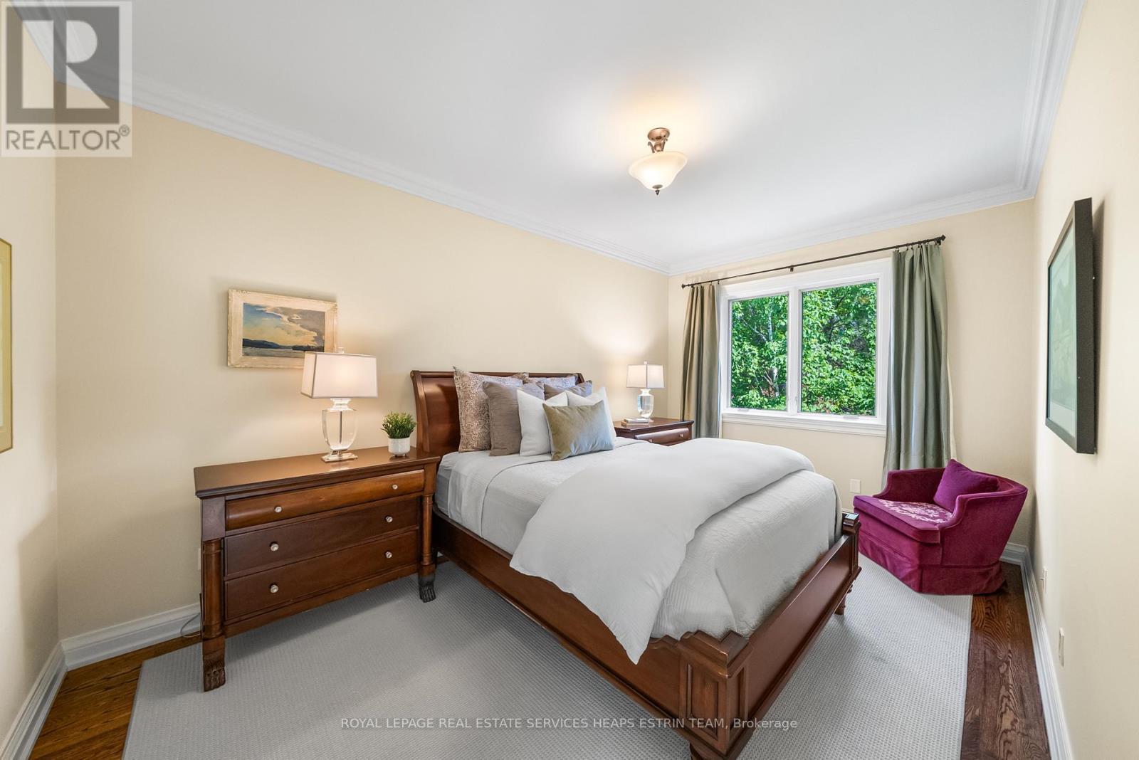 












114 BELSIZE DRIVE

,
Toronto,




Ontario
M4S1L7

