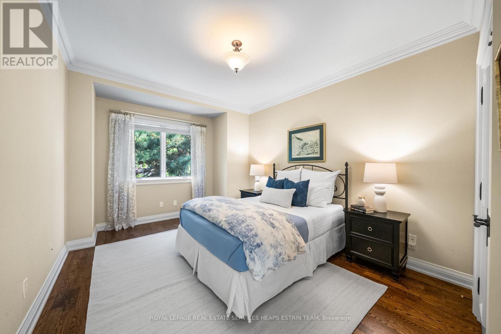 












114 BELSIZE DRIVE

,
Toronto,




Ontario
M4S1L7

