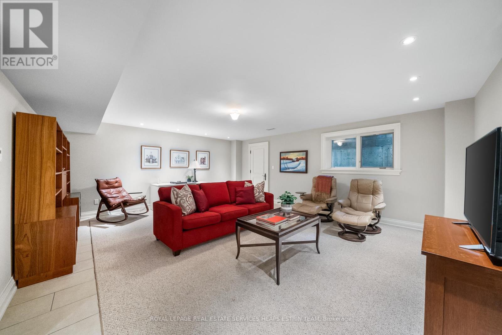 












114 BELSIZE DRIVE

,
Toronto,




Ontario
M4S1L7

