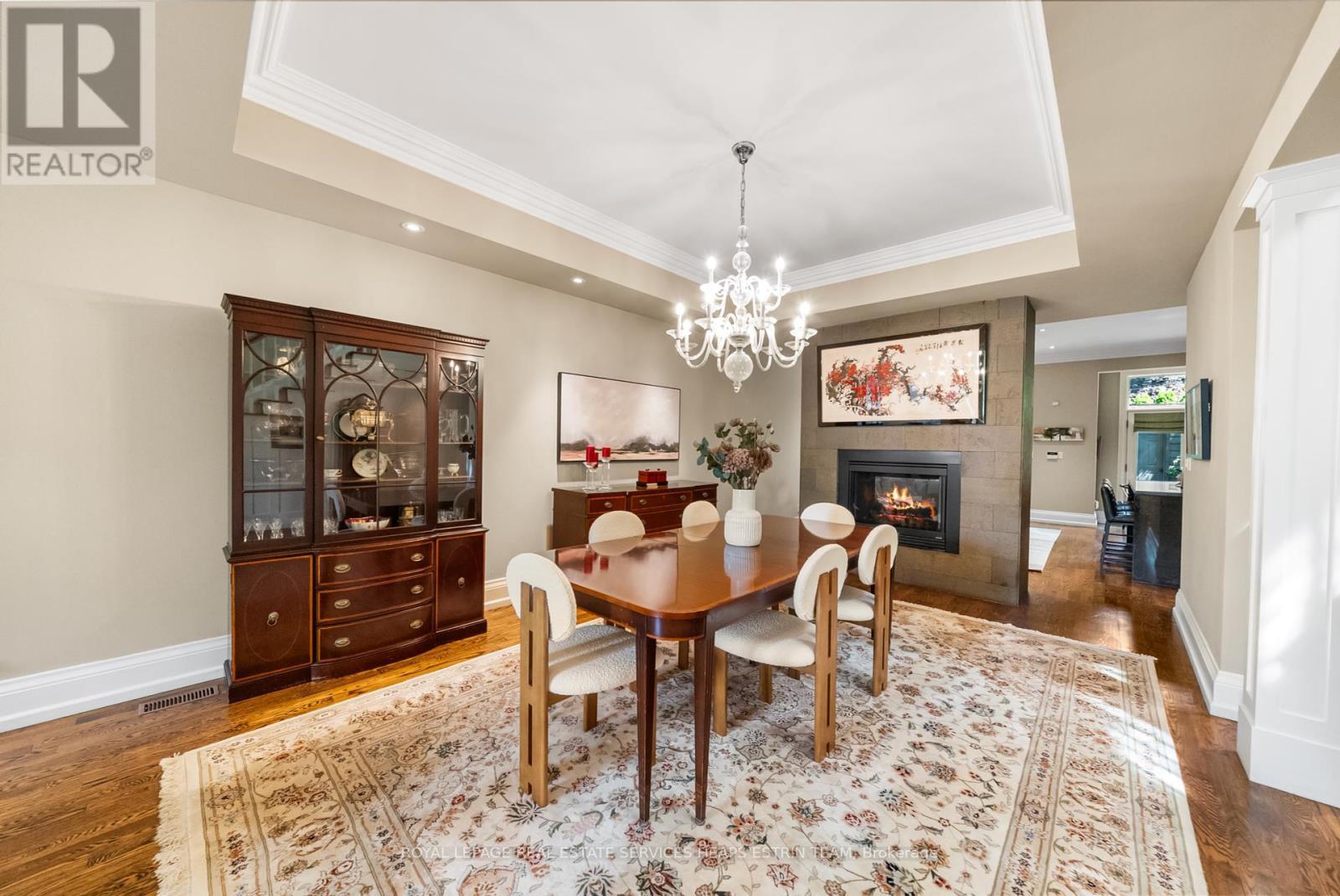












114 BELSIZE DRIVE

,
Toronto,




Ontario
M4S1L7


