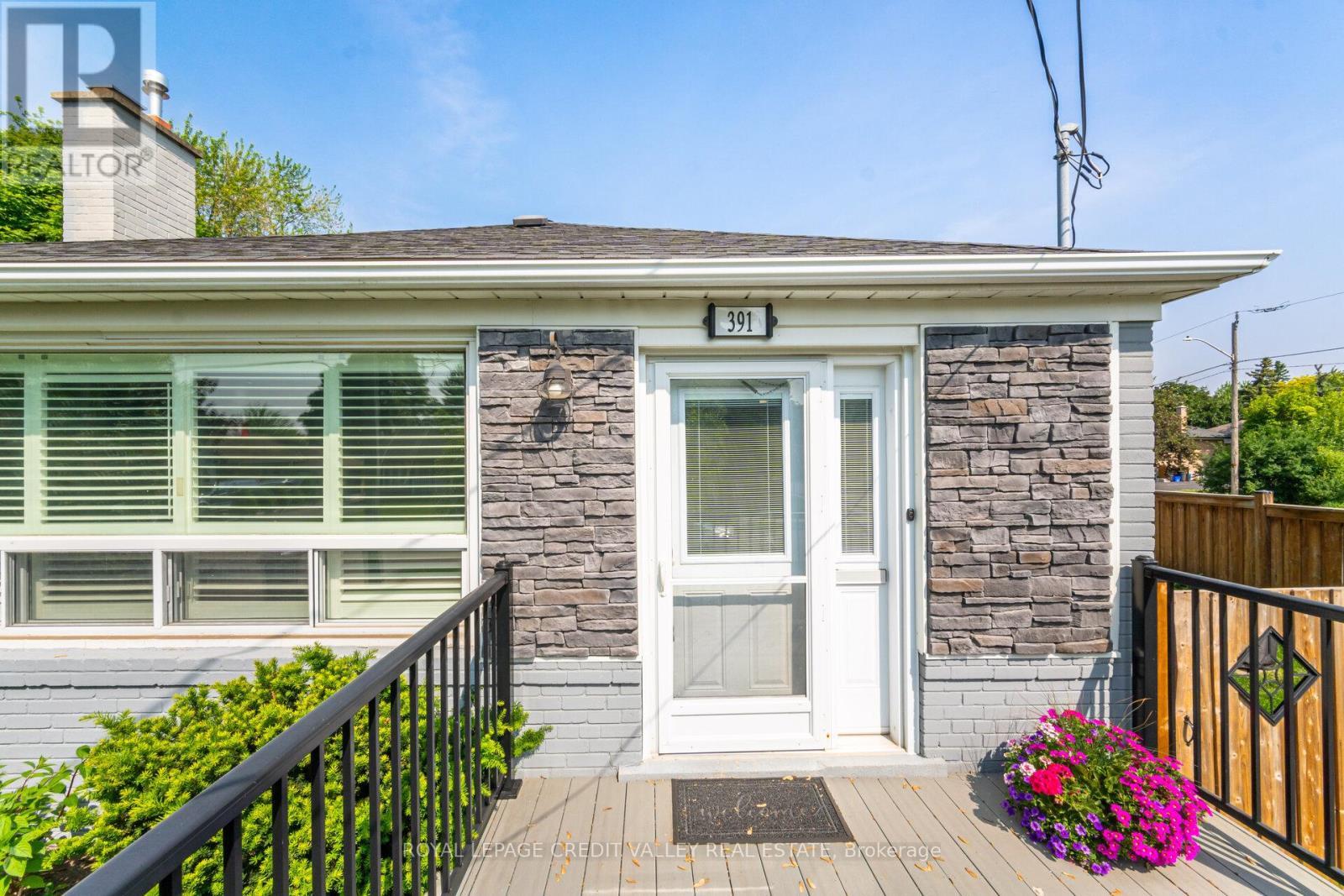 












391 MOUNTAINVIEW DRIVE

,
Milton,




Ontario
L9T1W1

