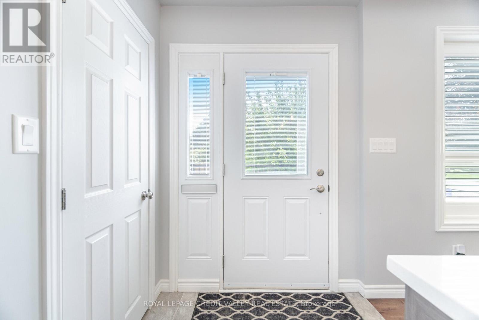 












391 MOUNTAINVIEW DRIVE

,
Milton,




Ontario
L9T1W1

