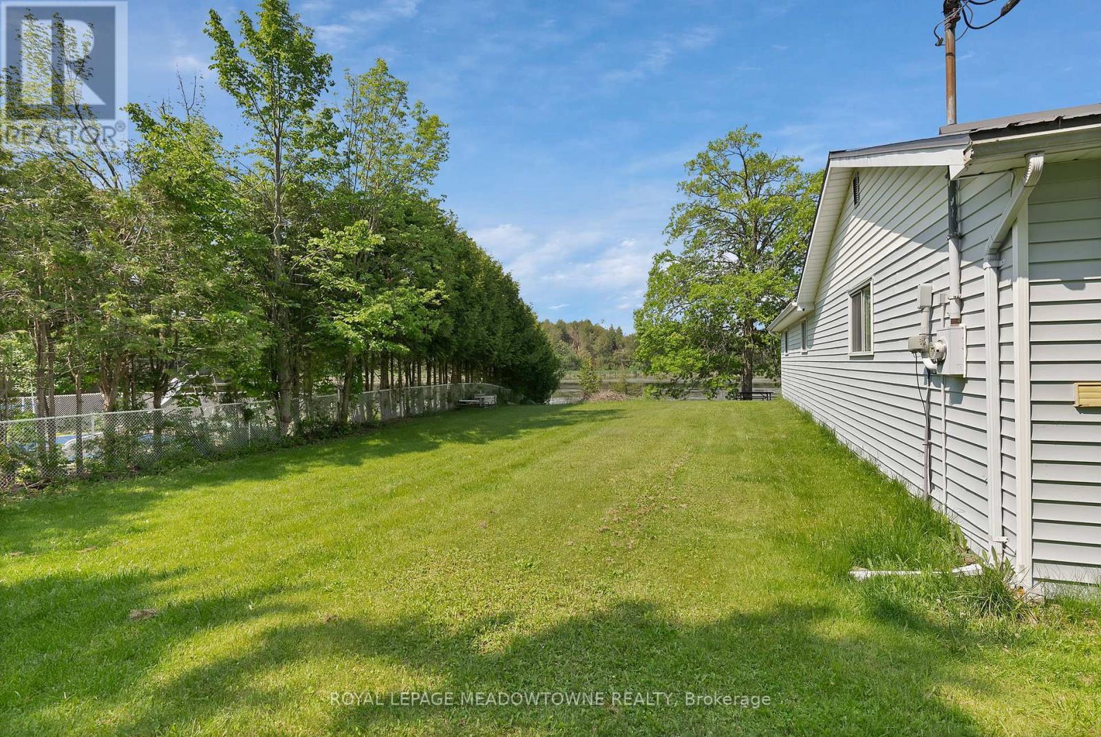 












46 HAWKE DRIVE

,
Kawartha Lakes,




Ontario
K0L2W0

