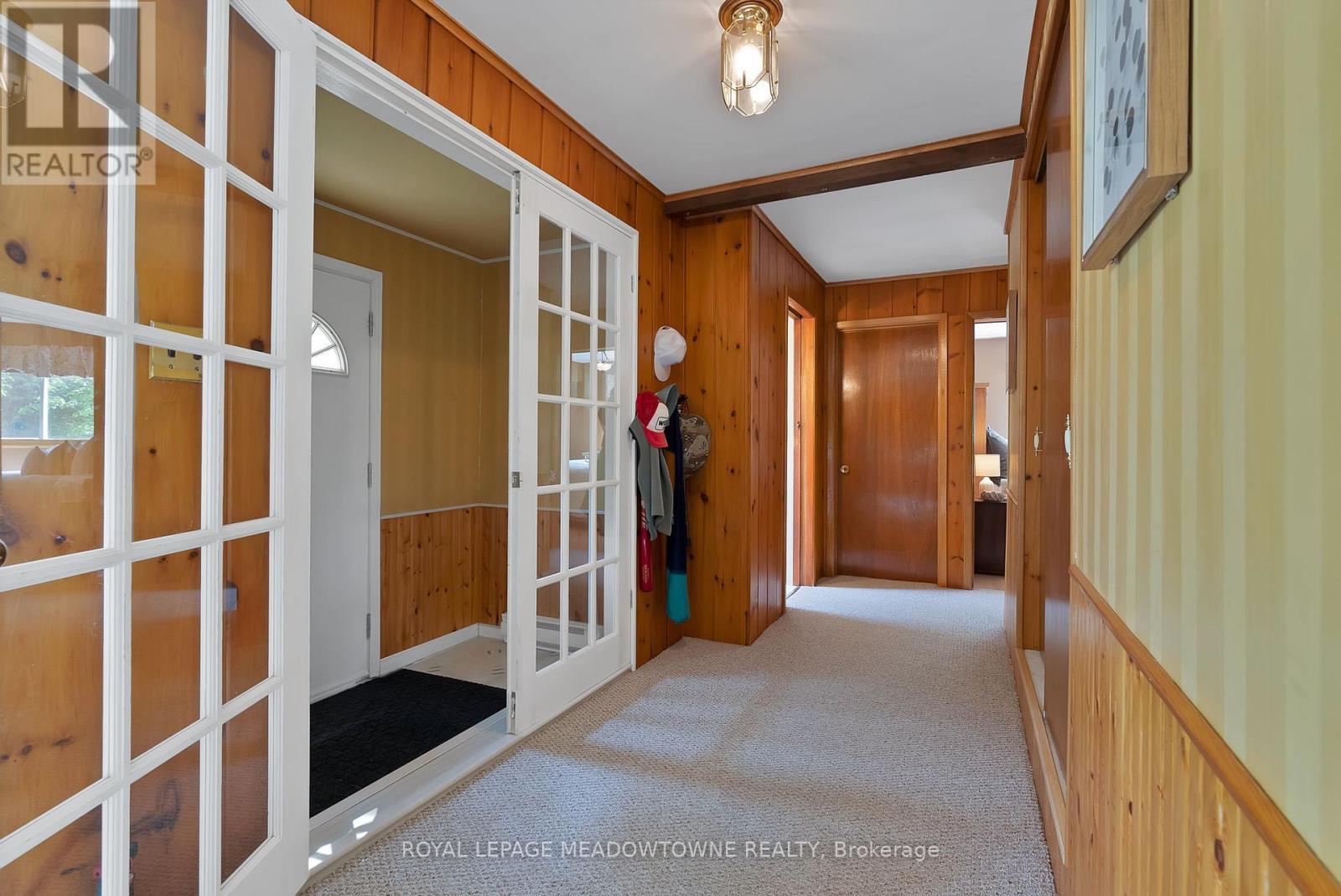 












46 HAWKE DRIVE

,
Kawartha Lakes,




Ontario
K0L2W0

