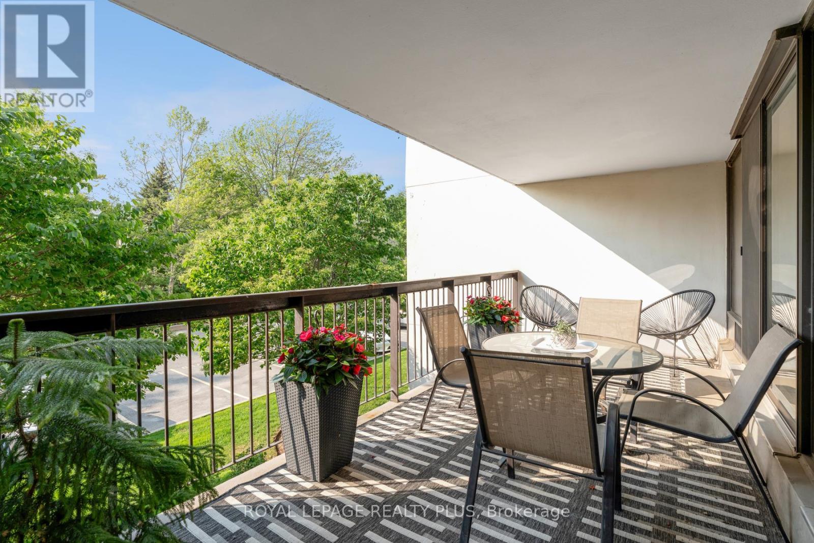 












206 - 2185 MARINE DRIVE

,
Oakville,




Ontario
L6L5L6

