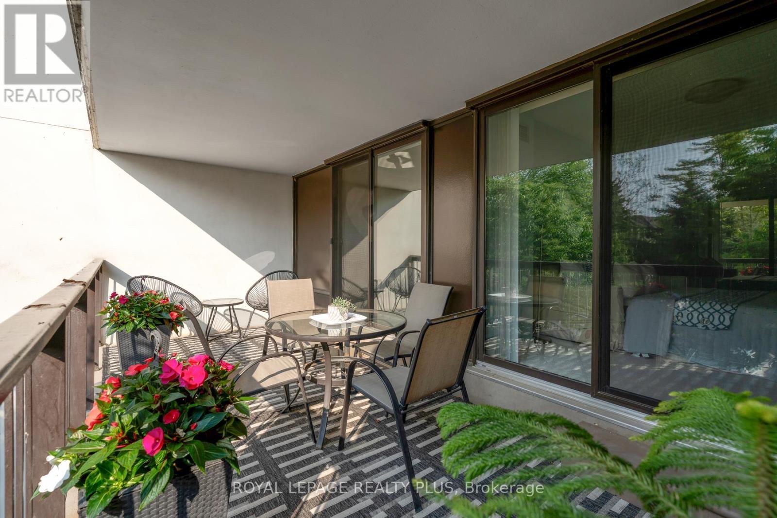 












206 - 2185 MARINE DRIVE

,
Oakville,




Ontario
L6L5L6

