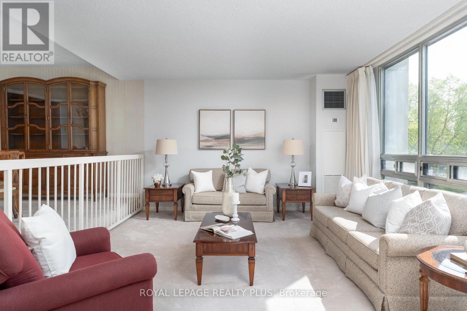 












206 - 2185 MARINE DRIVE

,
Oakville,




Ontario
L6L5L6

