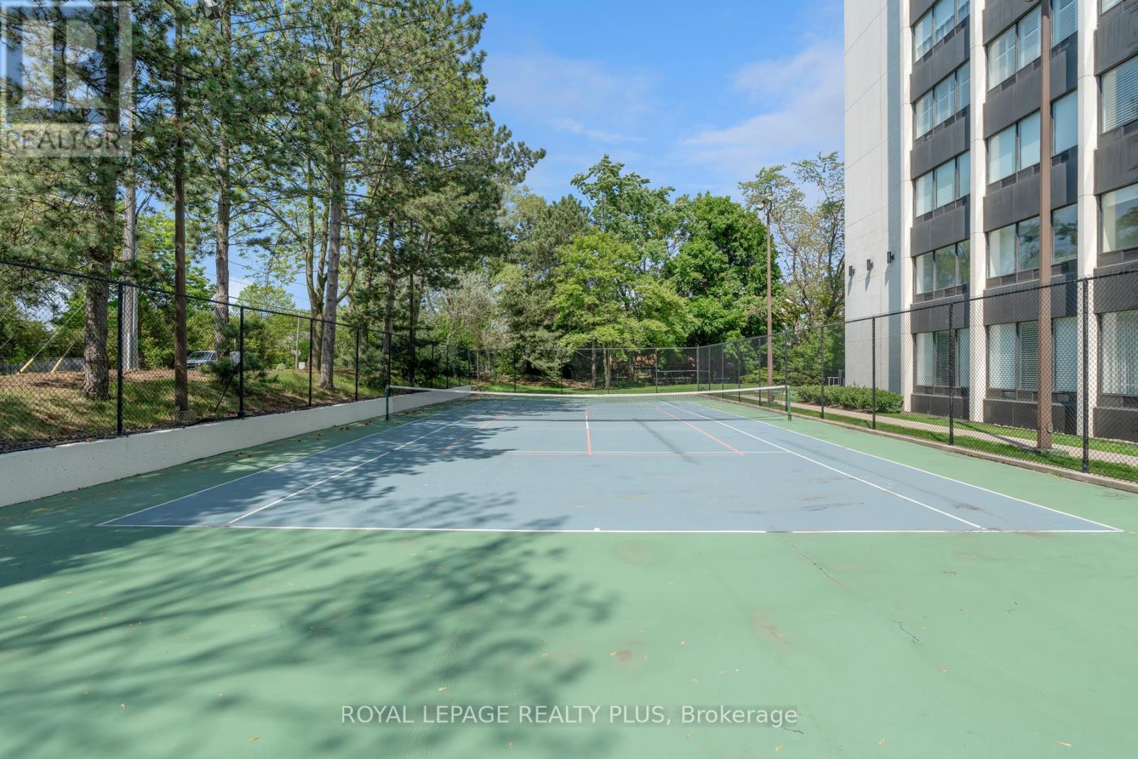 












206 - 2185 MARINE DRIVE

,
Oakville,




Ontario
L6L5L6


