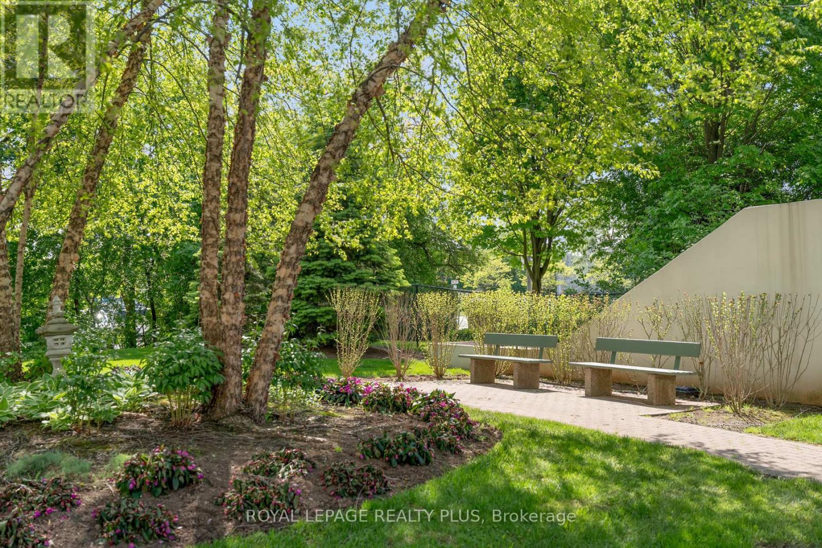 












206 - 2185 MARINE DRIVE

,
Oakville,




Ontario
L6L5L6

