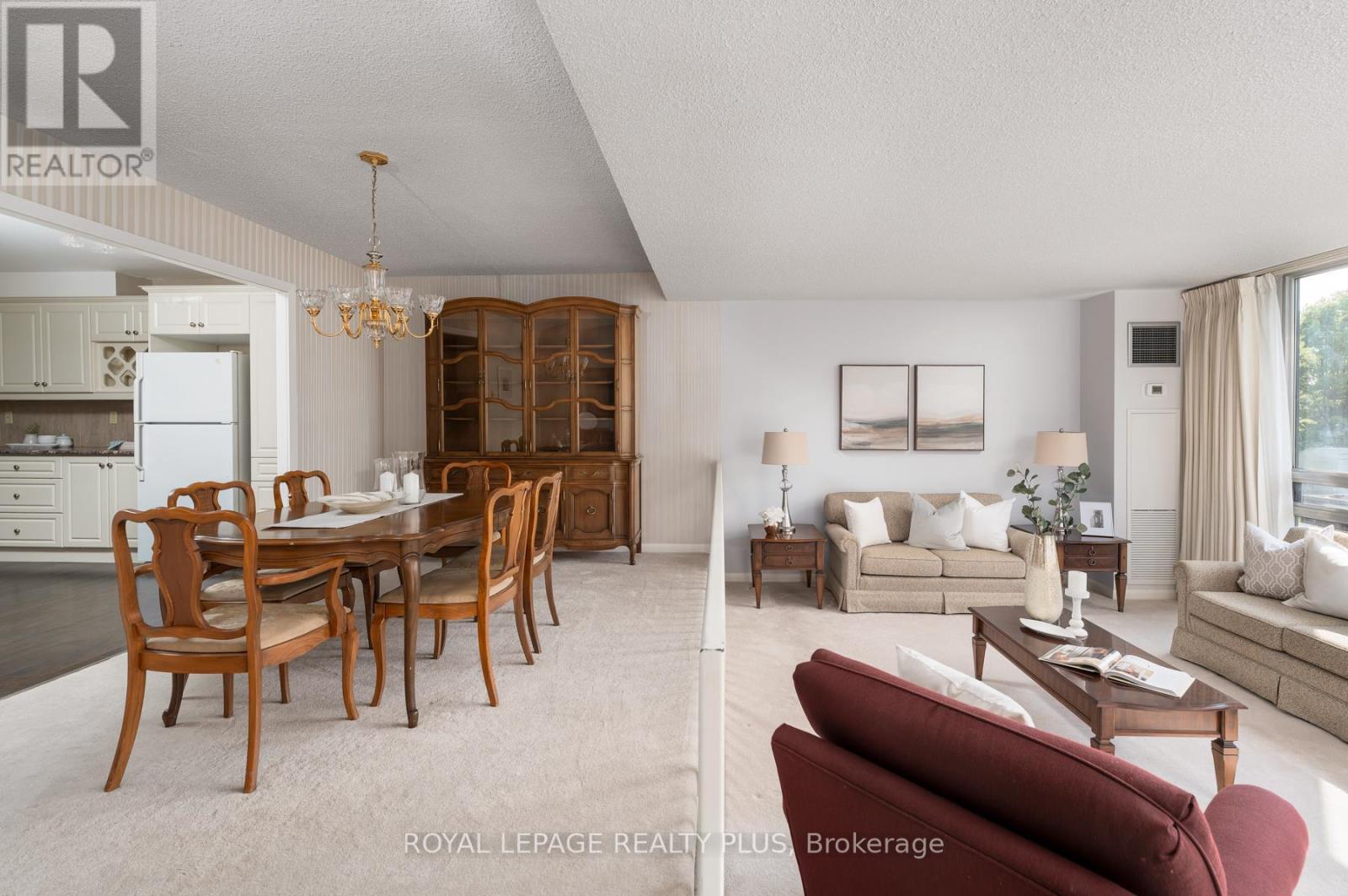 












206 - 2185 MARINE DRIVE

,
Oakville,




Ontario
L6L5L6

