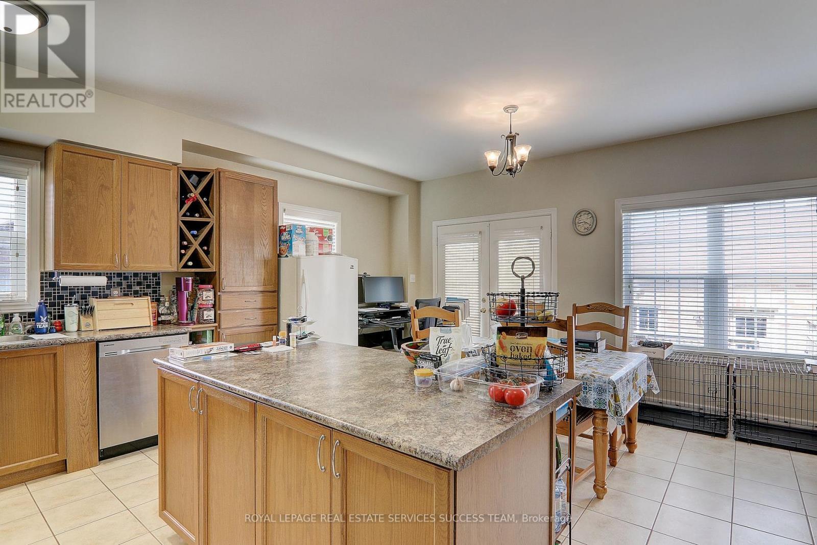 












5507 FESTIVAL DRIVE

,
Mississauga,




Ontario
L5M0G6

