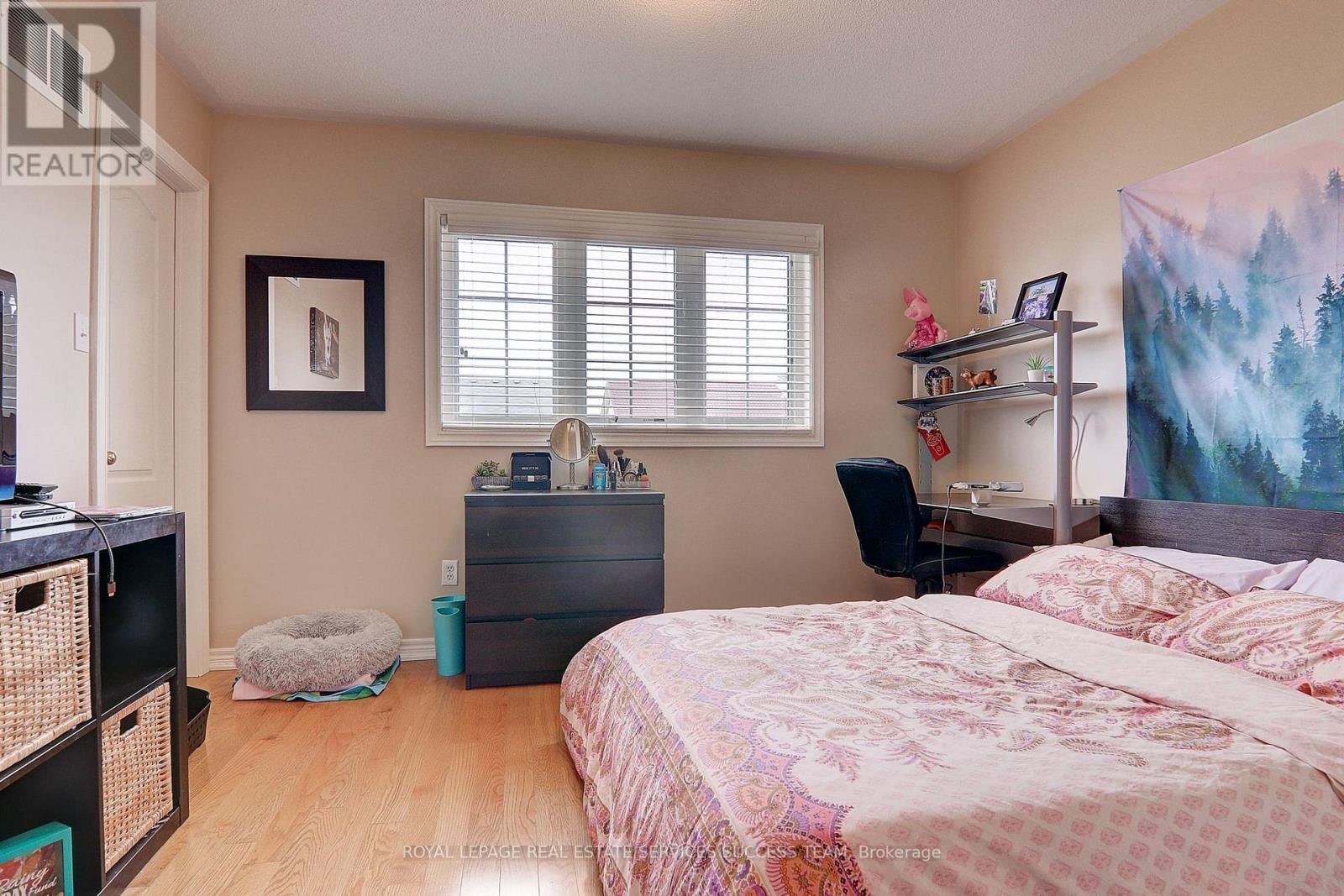












5507 FESTIVAL DRIVE

,
Mississauga,




Ontario
L5M0G6

