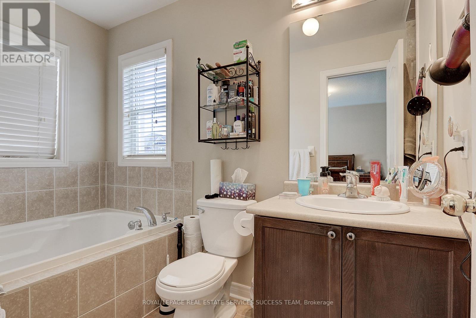 












5507 FESTIVAL DRIVE

,
Mississauga,




Ontario
L5M0G6

