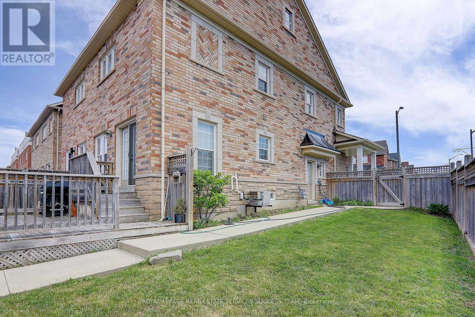 












5507 FESTIVAL DRIVE

,
Mississauga,




Ontario
L5M0G6

