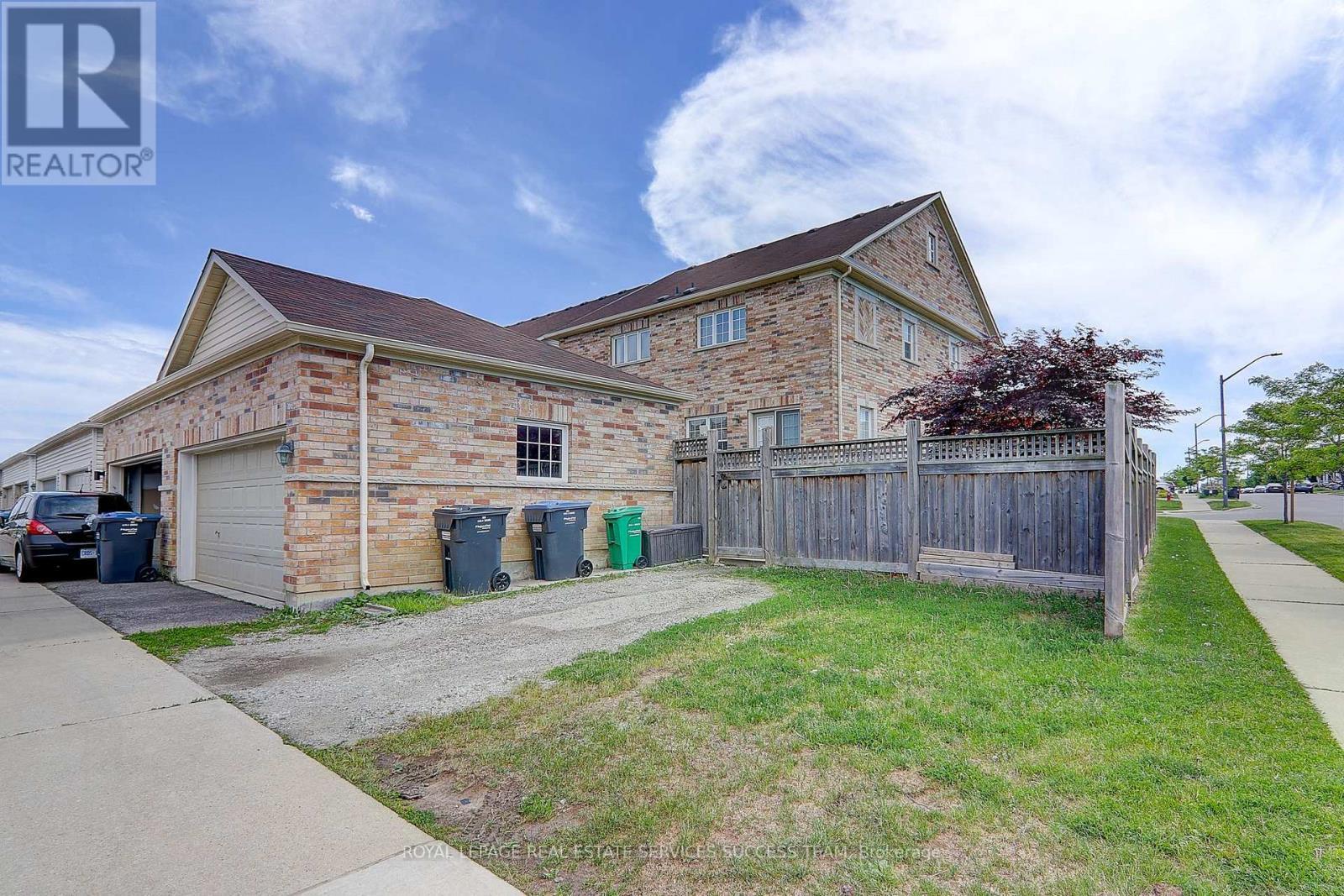 












5507 FESTIVAL DRIVE

,
Mississauga,




Ontario
L5M0G6


