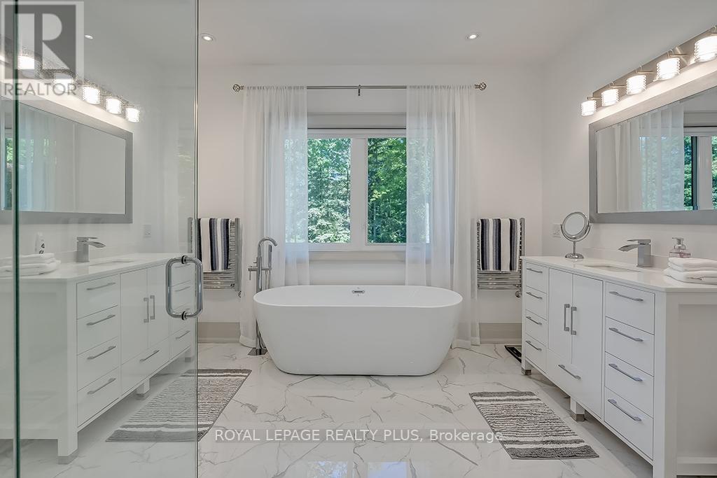












3136 LIMESTONE ROAD

,
Milton,




Ontario
L0P1B0

